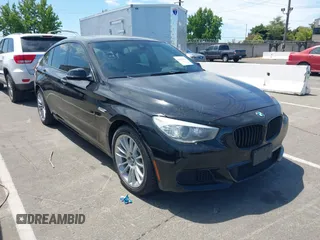 2016 BMW 5 Series 550i Gran Turismo xDrive z VIN WBA5M0C50GD085214, wystawiony jako IAAI lot #42834928 z przebiegiem 176 347 mil mil oraz . Historia ofert i sprzedaży dostępna na DreamBid. Obrazek 1.