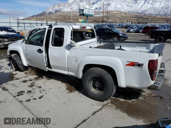 2005 Chevrolet Colorado LS Z71 z VIN 1GCDT196758175960, wystawiony jako Copart lot #48176765 z przebiegiem Nie podano mil oraz Szkoda całkowita • Salvage title. Historia ofert i sprzedaży dostępna na DreamBid. Obrazek 2.