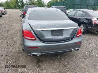 2019 Mercedes-Benz E 300 z VIN WDDZF4KB9KA575468, wystawiony jako IAAI lot #42366391 z przebiegiem Nie podano mil oraz . Historia ofert i sprzedaży dostępna na DreamBid. Obrazek 6.