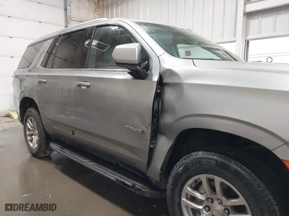 2024 Chevrolet Tahoe LT with VIN 1GNSKNKDXRR133204, listed as a IAAI auction lot 41756028 with 33,140 mi miles. Bid and sale history available at carsss.com. Image 6.