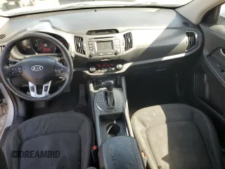 2012 Kia Sportage EX z VIN KNDPCCA26C7176313, wystawiony jako Copart lot #51994005 z przebiegiem 167 759 mil mil oraz Szkoda całkowita • Salvage title. Historia ofert i sprzedaży dostępna na DreamBid. Obrazek 8.