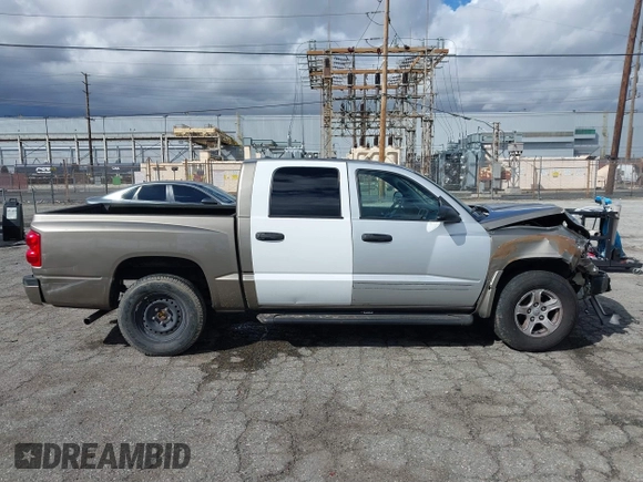 2007 Dodge Dakota SLT with VIN 1D7HE48N47S144084, listed as a IAAI auction lot 41798243 with 190,248 mi miles and . Bid and sale history available at carsss.com. Image 13.