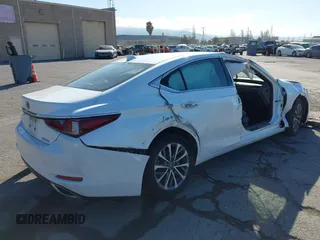 2022 Lexus ES with VIN 58ACZ1B16NU122915, listed as a IAAI auction lot 41891989 with 67,335 mi miles. Bid and sale history available at carsss.com. Image 4.