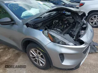 2022 Ford Escape SE z VIN 1FMCU9G62NUB34729, wystawiony jako IAAI lot #42202065 z przebiegiem 22 706 mil mil oraz . Historia ofert i sprzedaży dostępna na DreamBid. Obrazek 6.