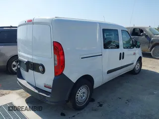 2019 Ram ProMaster City Cargo Tradesman z VIN ZFBHRFAB4K6N81095, wystawiony jako IAAI lot #42350761 z przebiegiem 93 324 mil mil oraz . Historia ofert i sprzedaży dostępna na DreamBid. Obrazek 4.