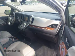 2015 Toyota Sienna XLE with VIN 5TDYK3DC5FS685735, listed as a IAAI auction lot 42139229 with 87,694 mi miles and . Bid and sale history available at DreamBid. Image 5.