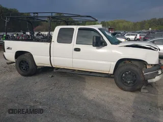2005 Chevrolet Silverado 1500 Z71 with VIN 1GCEK19B35E259716, listed as a IAAI auction lot 41932225 with Not Provided miles and . Bid and sale history available at DreamBid. Image 13.