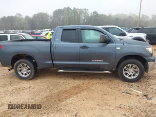 2008 Toyota Tundra z VIN 5TBBT54108S459028, wystawiony jako IAAI lot #41914299 z przebiegiem 208 383 mil mil oraz . Historia ofert i sprzedaży dostępna na DreamBid. Obrazek 13.