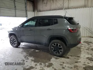 2019 Jeep Compass Trailhawk with VIN 3C4NJDDB5KT799253, listed as a Copart auction lot 45333085 with 71,780 mi miles and Salvage Title. Bid and sale history available at carsss.com. Image 2.