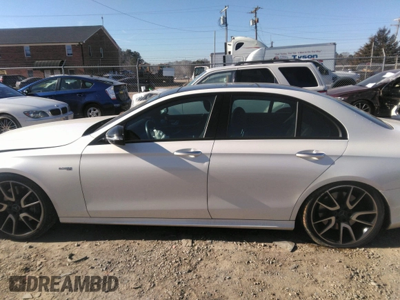 2018 Mercedes-Benz E-Class AMG E 43 with VIN WDDZF6EBXJA477524, listed as a IAAI auction lot 41174809 with 1 mi miles. Bid and sale history available at carsss.com. Image 14.