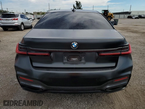 2021 BMW 7 Series 740i with VIN WBA7T2C0XMCG65005, listed as a Copart auction lot 73683393 with 37,598 mi miles. Bid and sale history available at carsss.com. Image 6.
