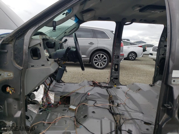 2004 Ford Super Duty F-250 XL with VIN 1FTNW21P54EC61709, listed as a Copart auction lot 48918335 with 0 mi miles and Salvage Title. Bid and sale history available at carsss.com. Image 7.