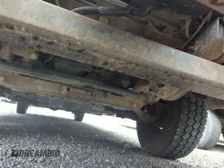 2009 Chevrolet Silverado 3500HD with VIN 1GBHK79K79E156633, listed as a IAAI auction lot 42610304 with Not provided miles and . Bid and sale history available at DreamBid. Image 5.