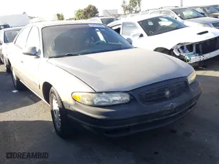 2001 Buick Century Custom with VIN 2G4WS52J611250092, listed as a Copart auction lot 53776380 with 166,988 mi miles and Salvage Title. Bid and sale history available at carsss.com. Image 1.