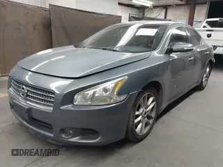 2011 Nissan Maxima SV z VIN 1N4AA5AP0BC838496, wystawiony jako IAAI lot #42326631 z przebiegiem 138 400 mil mil oraz . Historia ofert i sprzedaży dostępna na DreamBid. Obrazek 17.