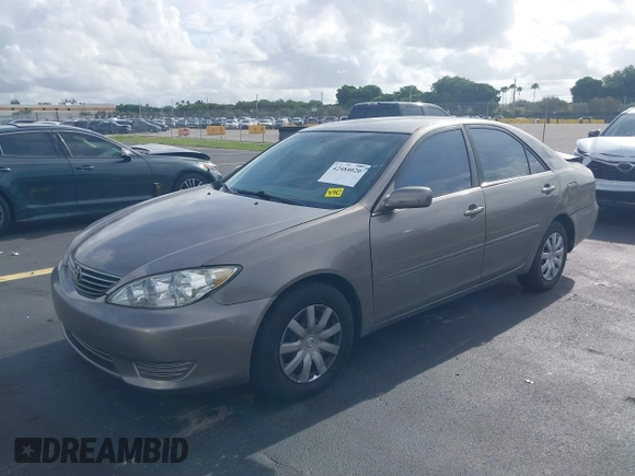 2006 Toyota Camry STD z VIN 4T1BE32K96U719755, wystawiony jako IAAI lot #42484020 z przebiegiem 155 910 mil mil oraz . Historia ofert i sprzedaży dostępna na DreamBid. Obrazek 2.