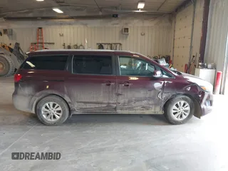 2017 Kia Sedona LX with VIN KNDMB5C15H6253952, listed as a IAAI auction lot 41881832 with 149,172 mi miles. Bid and sale history available at carsss.com. Image 13.