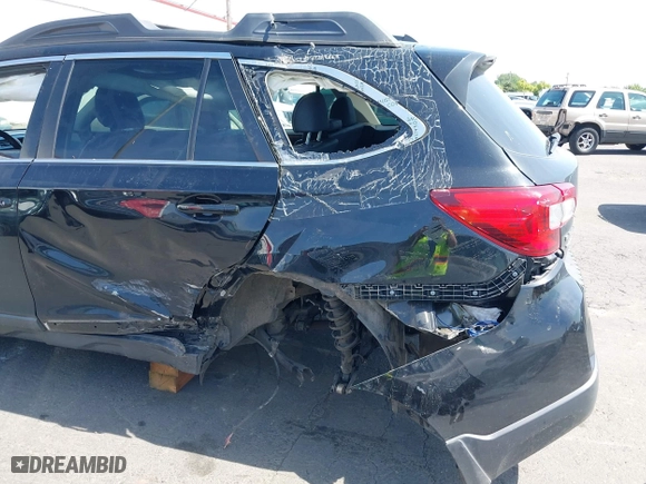 2015 Subaru Outback 2.5i Limited with VIN 4S4BSAJC1F3271511, listed as a IAAI auction lot 42087304 with 167,215 mi miles. Bid and sale history available at carsss.com. Image 6.