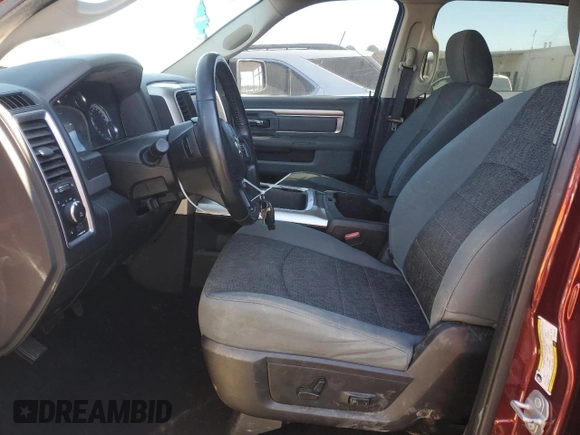 2018 Ram 1500 Big Horn z VIN 3C6RR6LT9JG225270, wystawiony jako Copart lot #42059035 z przebiegiem 109 693 mil mil oraz Szkoda całkowita • Salvage title. Historia ofert i sprzedaży dostępna na DreamBid. Obrazek 7.