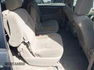 2005 Toyota Sienna CE with VIN 5TDZA23C25S270289, listed as a IAAI auction lot 41903213 with 175,542 mi miles. Bid and sale history available at carsss.com. Image 8.