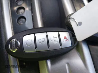 2019 Nissan Pathfinder S z VIN 5N1DR2MM7KC646276, wystawiony jako IAAI lot #42394605 z przebiegiem 75 708 mil mil oraz . Historia ofert i sprzedaży dostępna na DreamBid. Obrazek 11.