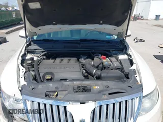 2009 Lincoln MKS with VIN 1LNHM94R09G602997, listed as a IAAI auction lot 42095272 with 122,682 mi miles and . Bid and sale history available at DreamBid. Image 10.