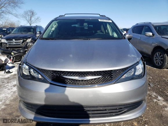 2020 Chrysler Voyager LXI with VIN 2C4RC1DG8LR261771, listed as a Copart auction lot 88667935 with NaN miles and Salvage Title. Bid and sale history available at carsss.com. Image 5.