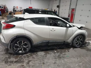 2018 Toyota C-HR XLE with VIN NMTKHMBX5JR027307, listed as a IAAI auction lot 41598077 with 123,032 mi miles. Bid and sale history available at carsss.com. Image 12.