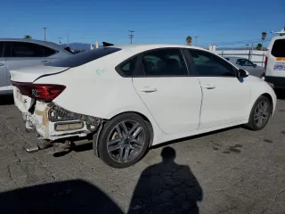 2019 Kia Forte S z VIN 3KPF34AD9KE017321, wystawiony jako Copart lot #85288644 z przebiegiem 84 832 mil mil oraz Szkoda całkowita • Salvage title. Historia ofert i sprzedaży dostępna na DreamBid. Obrazek 3.