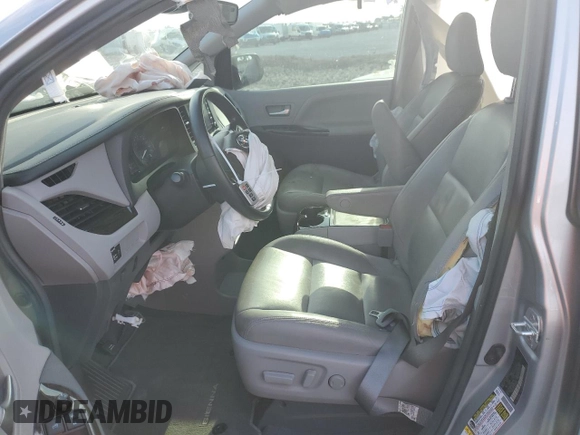 2019 Toyota Sienna XLE Auto Access Seat with VIN 5TDYZ3DC1KS004539, listed as a Copart auction lot 53944935 with 66,146 mi miles and Non Repairable. Bid and sale history available at carsss.com. Image 7.