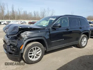 2024 Jeep Grand Cherokee Altitude X z VIN 1C4RJHAG1RC194161, wystawiony jako Copart lot #49247525 z przebiegiem 7509 mil mil oraz Szkody całkowita. Historia ofert i sprzedaży dostępna na DreamBid. Obrazek 1.