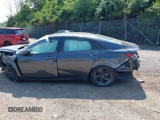 2023 Hyundai Elantra SEL с VIN 5NPLM4AG6PH116434, выставлен на аукционе IAAI как лот 42270199 с пробегом Не указан миль и . История ставок и продаж доступна на DreamBid. Изображение 14.