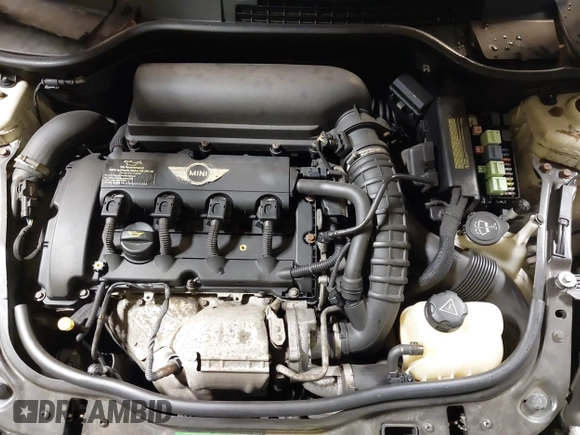 2010 MINI Hardtop S with VIN WMWMF7C5XATX41382, listed as a IAAI auction lot 40558359 with 96,158 mi miles and . Bid and sale history available at DreamBid. Image 10.