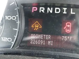 2007 Pontiac Torrent with VIN 2CKDL73F076068004, listed as a IAAI auction lot 42106475 with 226,091 mi miles. Bid and sale history available at carsss.com. Image 7.