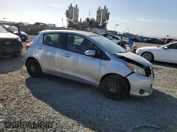 2014 Toyota Yaris L with VIN JTDKTUD35ED575352, listed as a Copart auction lot 47495895 with 92,410 mi miles and Salvage Title. Bid and sale history available at carsss.com. Image 4.