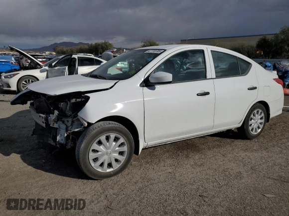 2016 Nissan Versa S Plus with VIN 3N1CN7AP6GL892645, listed as a Copart auction lot 47770705 with 35,647 mi miles and Salvage Title. Bid and sale history available at DreamBid. Image 1.