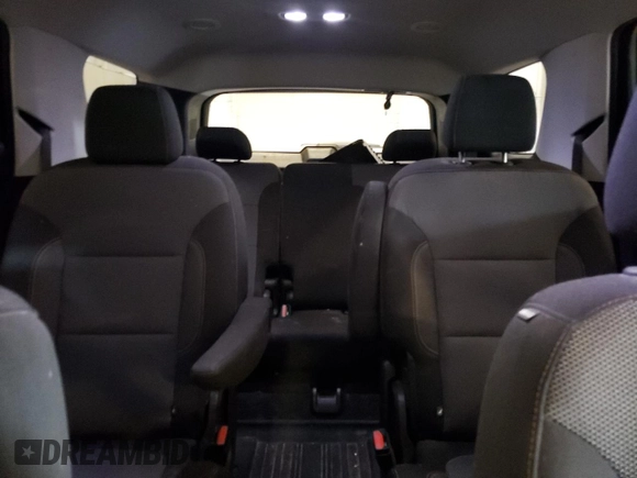 2019 Chevrolet Traverse LT Cloth with VIN 1GNEVGKW3KJ211988, listed as a Copart auction lot 61743754 with 121,679 mi miles and Salvage Title. Bid and sale history available at carsss.com. Image 10.