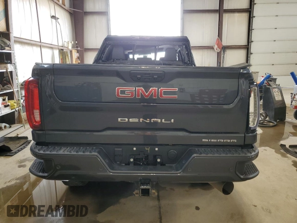 2021 GMC Sierra 3500HD Denali z VIN 1GT49WEYXMF261440, wystawiony jako Copart lot #43560575 z przebiegiem 83 839 mil mil oraz Szkoda całkowita • Salvage title. Historia ofert i sprzedaży dostępna na DreamBid. Obrazek 6.