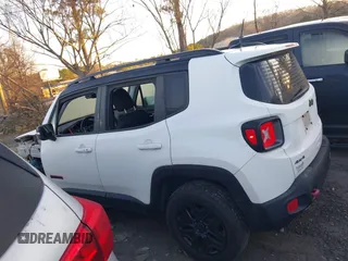 2018 Jeep Renegade Trailhawk with VIN ZACCJBCBXJPH18007, listed as a IAAI auction lot 41417677 with 46,296 mi miles. Bid and sale history available at carsss.com. Image 14.