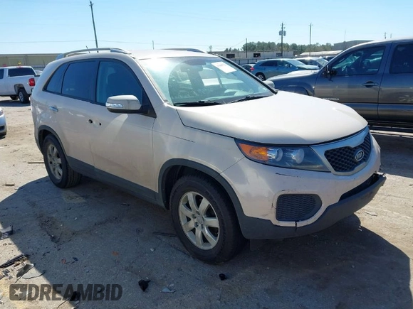 2012 Kia Sorento LX with VIN 5XYKT3A61CG211128, listed as a IAAI auction lot 41686721 with 146,545 mi miles. Bid and sale history available at carsss.com. Image 1.