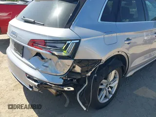 2022 Audi Q5 S line Premium with VIN WA1GAAFY2N2119625, listed as a IAAI auction lot 41979117 with 18,694 mi miles and . Bid and sale history available at DreamBid. Image 6.
