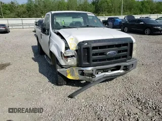 2010 Ford F-250 z VIN 1FTNF2A59AEB28302, wystawiony jako Copart lot #52718485 z przebiegiem 526 431 mil mil oraz Szkoda całkowita • Salvage title. Historia ofert i sprzedaży dostępna na DreamBid. Obrazek 11.