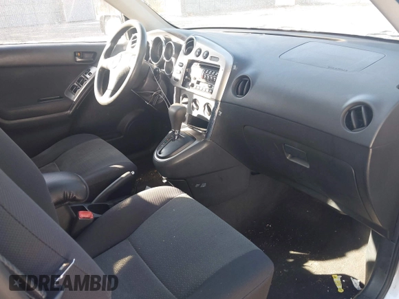 2004 Toyota Matrix Std with VIN 2T1KR32E64C291575, listed as a IAAI auction lot 42095056 with 193,453 mi miles. Bid and sale history available at carsss.com. Image 5.