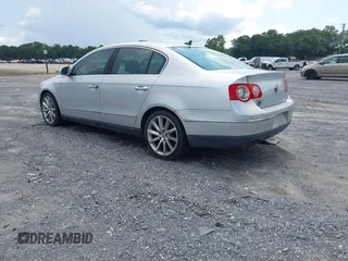2008 Volkswagen Passat 3.6L V6 with VIN WVWCU73C38P013053, listed as a IAAI auction lot 42702868 with Not provided miles and . Bid and sale history available at DreamBid. Image 3.
