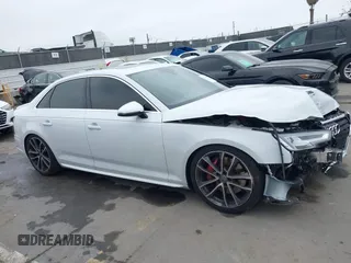 2018 Audi S4 Premium Plus with VIN WAUB4AF4XJA044884, listed as a IAAI auction lot 42164365 with 1 mi miles. Bid and sale history available at carsss.com. Image 13.