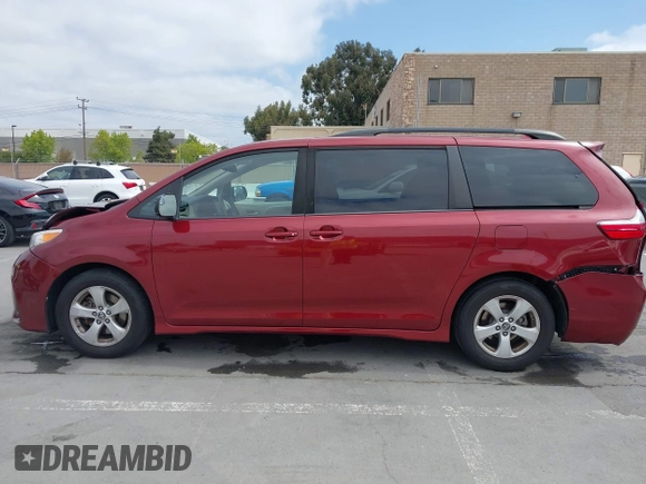2019 Toyota Sienna LE Auto Access Seat with VIN 5TDKZ3DC1KS002876, listed as a IAAI auction lot 42105609 with 66,192 mi miles and . Bid and sale history available at DreamBid. Image 14.