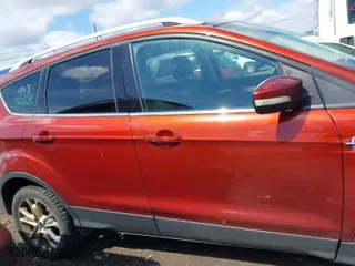 2015 Ford Escape Titanium with VIN 1FMCU0JX8FUA89049, listed as a IAAI auction lot 41988611 with 277,003 mi miles. Bid and sale history available at carsss.com. Image 13.
