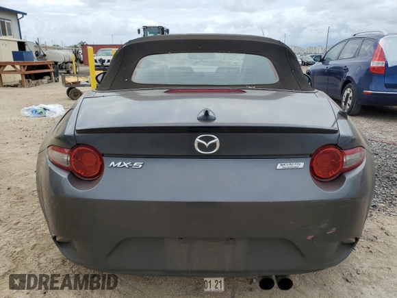 2016 Mazda MX-5 Miata Club z VIN JM1NDAC73G0103805, wystawiony jako Copart lot #51724195 z przebiegiem 76 522 mil mil oraz Szkoda całkowita • Salvage title. Historia ofert i sprzedaży dostępna na DreamBid. Obrazek 6.