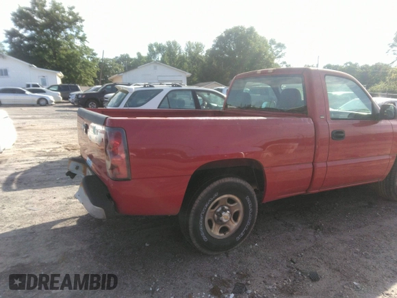 2004 Chevrolet Silverado 1500 Work Truck with VIN 1GCEC14X54Z295107, listed as a IAAI auction lot 42136228 with 200,394 mi miles. Bid and sale history available at carsss.com. Image 8.