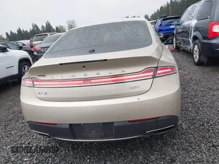 2017 Lincoln MKZ Select with VIN 3LN6L5C9XHR657825, listed as a IAAI auction lot 41950371 with 47,637 mi miles. Bid and sale history available at carsss.com. Image 17.